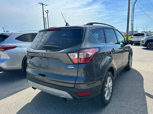 Used 2018 Ford Escape SEL FWD image 3