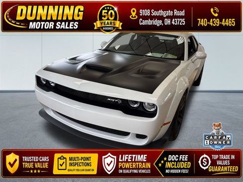 Used 2018 Dodge Challenger SRT Hellcat RWD image 1