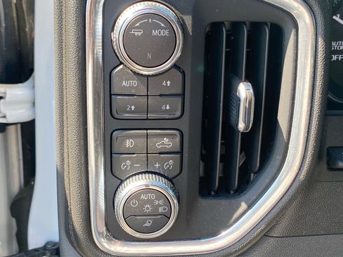 Used 2021 GMC Sierra 1500 Denali w/ Denali Ultimate Package AWD/4WD image 13
