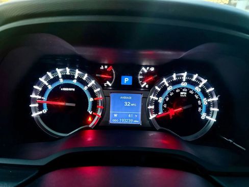 Used 2017 Toyota 4Runner Limited image 9