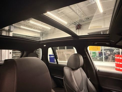 Used 2022 BMW X5 xDrive40i w/ Climate Comfort Package image 42