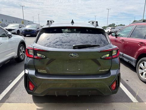 Used 2024 Subaru Crosstrek 2.0i Premium AWD/4WD image 5