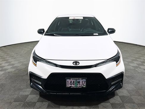 Certified 2020 Toyota Corolla SE image 3