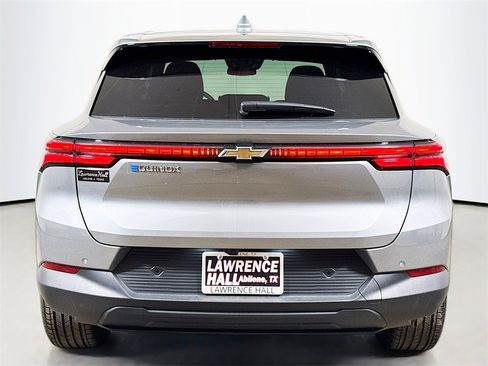 New 2026 Chevrolet Equinox EV LT image 4