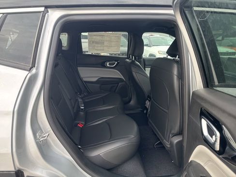 New 2026 Jeep Compass Limited image 23