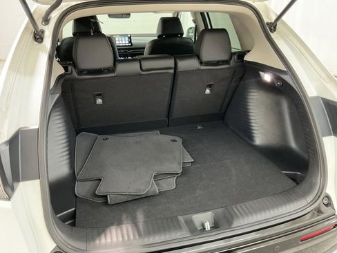 Certified 2024 Honda HR-V EX-L image 28