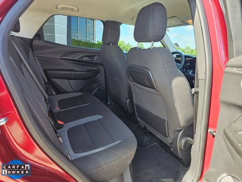Used 2025 Chevrolet TrailBlazer LT AWD/4WD image 31