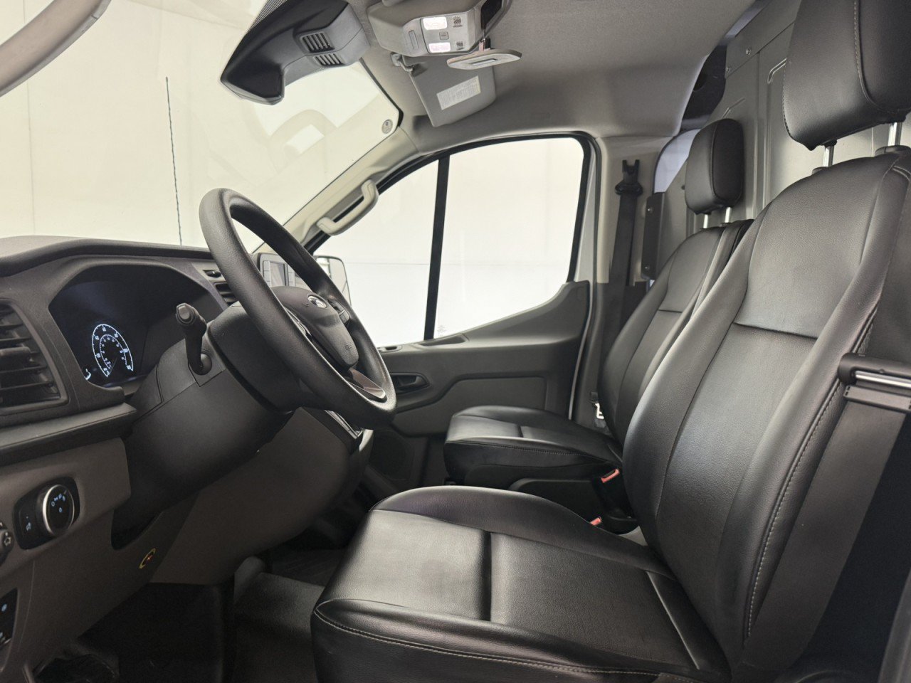 Used 2024 Ford Transit 150 Low Roof RWD image 15