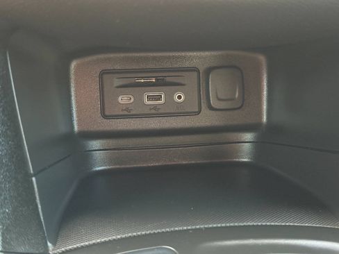 Used 2024 Chevrolet Equinox RS AWD/4WD image 57