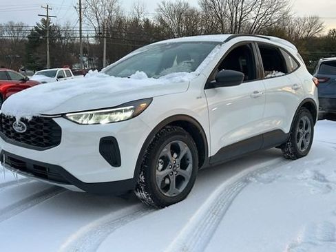 New 2026 Ford Escape ST-Line w/ Cold Weather Package FWD image 2