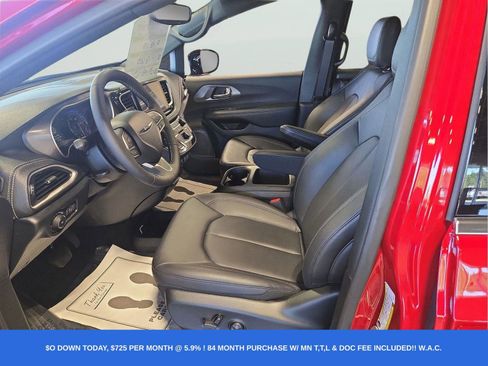New 2025 Chrysler Pacifica Select FWD image 5