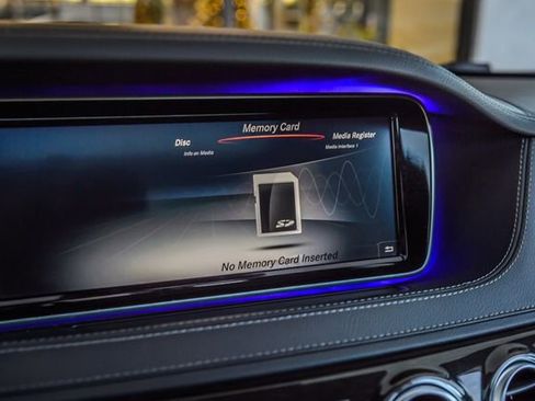 Used 2015 Mercedes-Benz S 550 Sedan image 24
