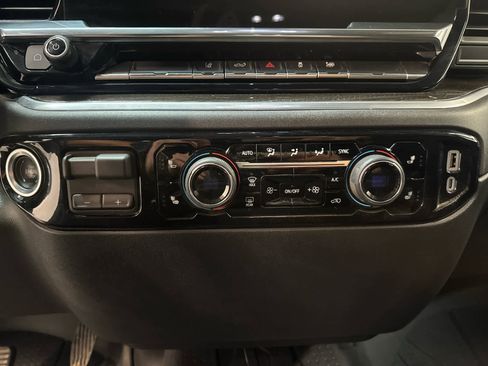 Certified 2025 Chevrolet Silverado 2500 LT w/ Convenience Package image 20