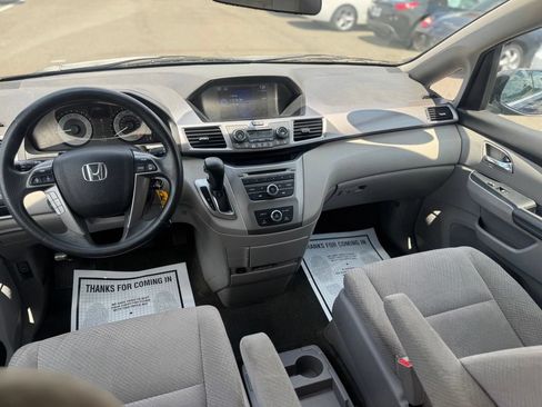 Used 2015 Honda Odyssey LX image 25