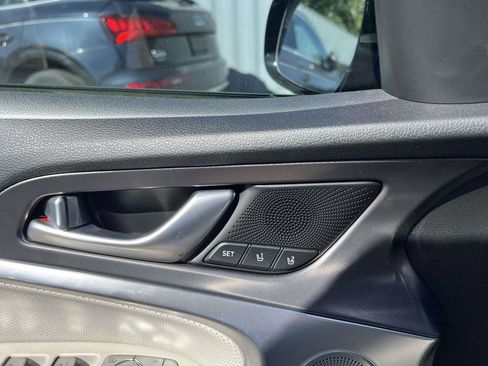 Certified 2025 Genesis G70 3.3T Advanced image 16