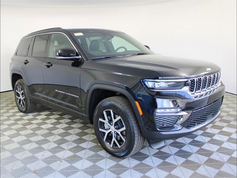 New 2025 Jeep Grand Cherokee Limited w/ Luxury Tech Group II image 6