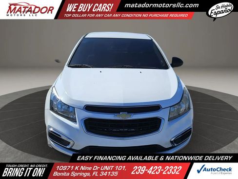 Used 2016 Chevrolet Cruze LS FWD image 2