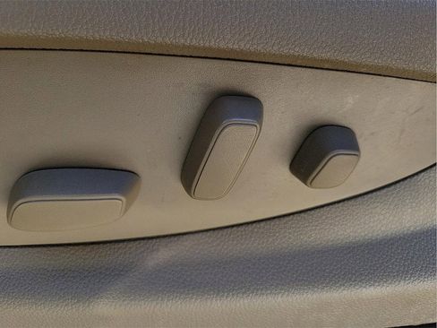 Used 2018 Chevrolet Suburban LT w/ Off-Road Package image 15