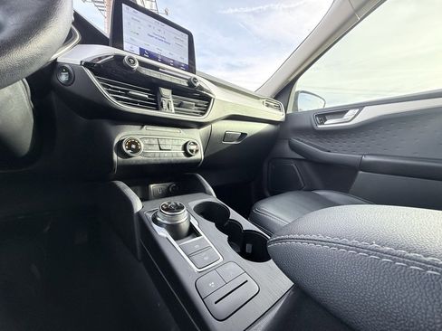 Used 2020 Ford Escape SEL image 18