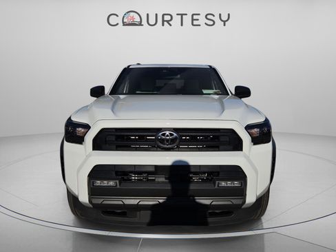 Certified 2025 Toyota 4Runner SR5 image 8