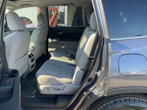 Used 2021 Honda Pilot EX-L image 25
