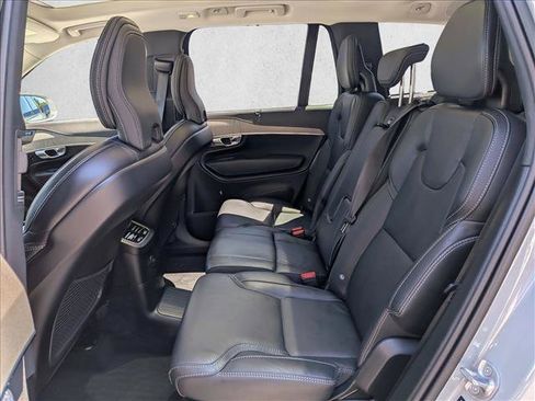 Used 2024 Volvo XC90 T8 Ultimate w/ Protection Package Premier AWD/4WD image 19