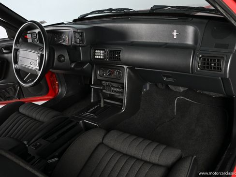 Used 1991 Ford Mustang GT RWD image 29