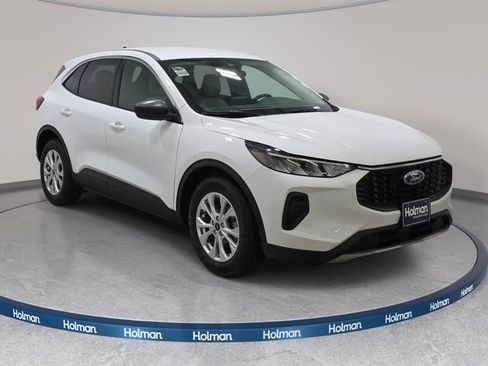 Certified 2023 Ford Escape Active FWD image 3