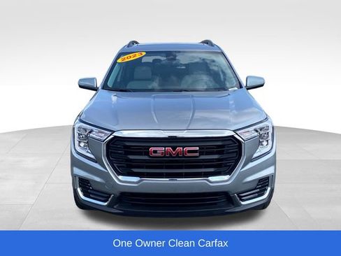 Certified 2023 GMC Terrain SLE w/ Driver Convenience Package FWD image 2