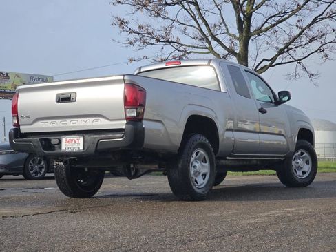 Used 2021 Toyota Tacoma SR AWD/4WD image 13