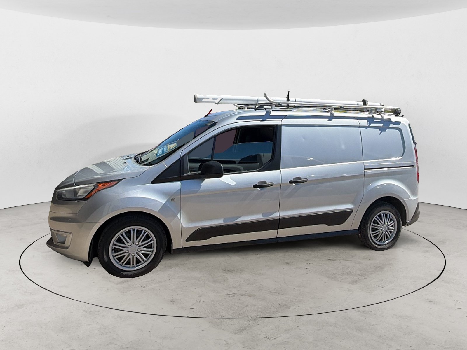 Used 2021 Ford Transit Connect XLT FWD image 3