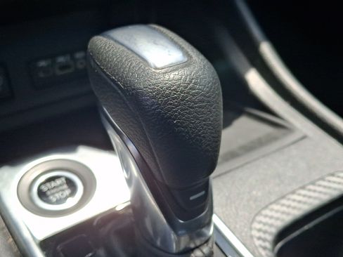 Used 2024 Nissan Sentra SV FWD image 14
