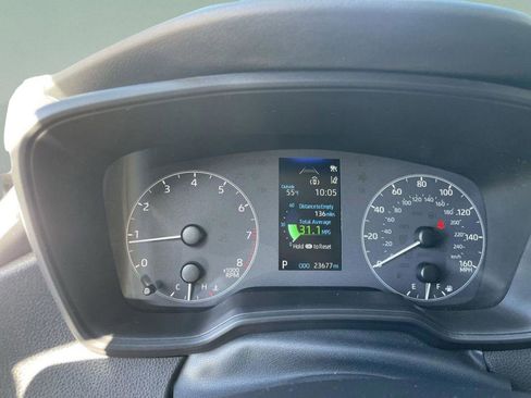 Used 2024 Toyota Corolla LE image 28