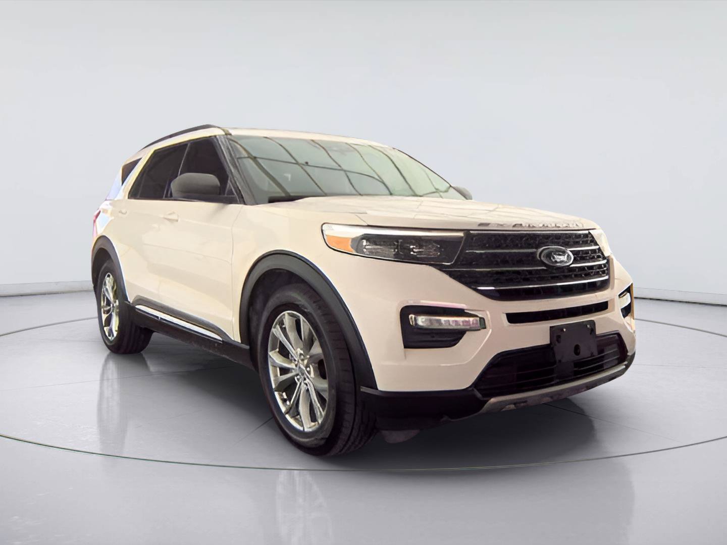 Used 2022 Ford Explorer XLT w/ Equipment Group 202A RWD image 1