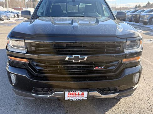 Used 2018 Chevrolet Silverado 1500 LT w/ All Star Edition image 2