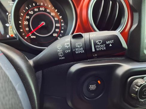 Used 2021 Jeep Wrangler Unlimited Rubicon image 16