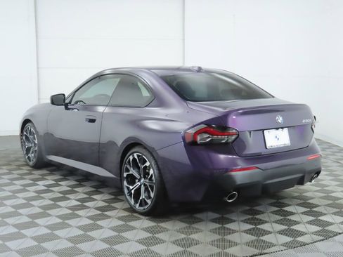 Certified 2025 BMW 230i Coupe w/ Convenience Package image 7
