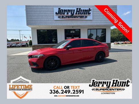 Used 2023 Honda Civic Sport image 1