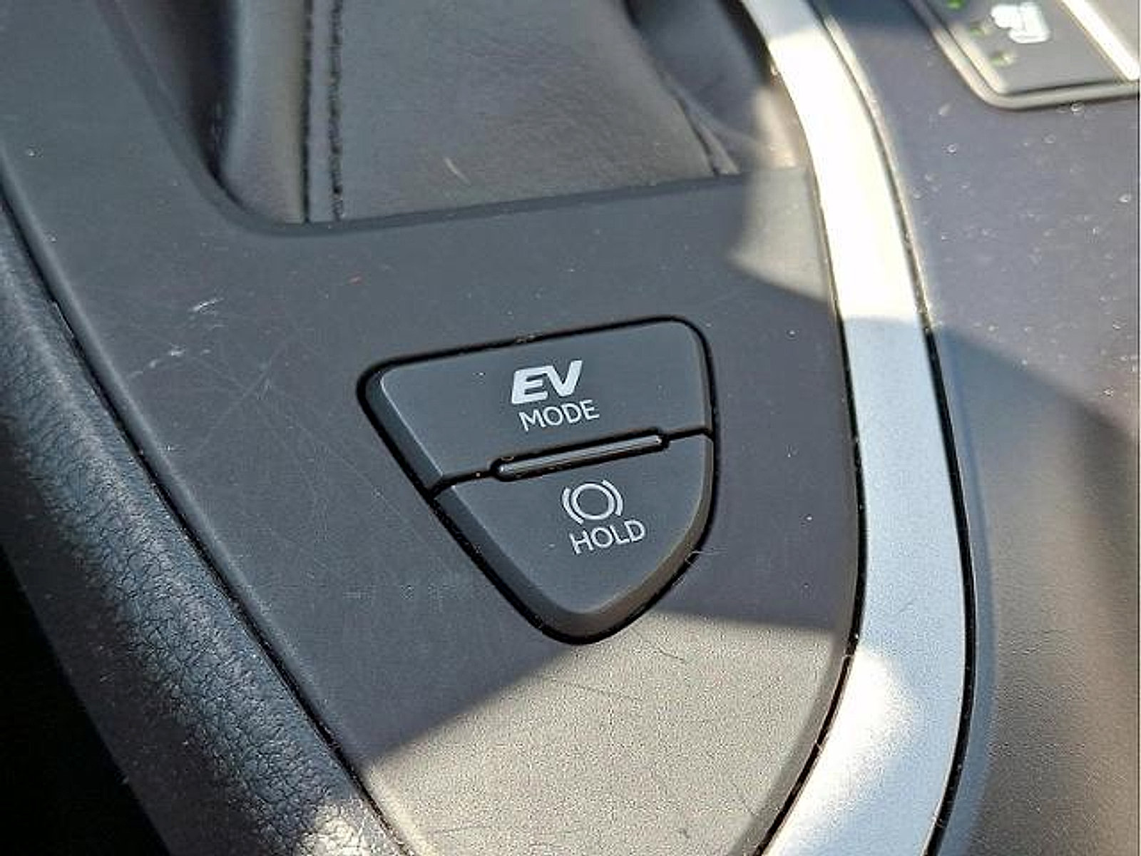 Certified 2024 Lexus UX 250h F Sport AWD/4WD image 26