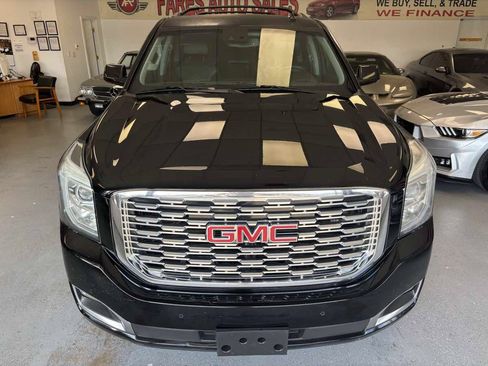 Used 2018 GMC Yukon XL SLE w/ SLE Value Package RWD image 1