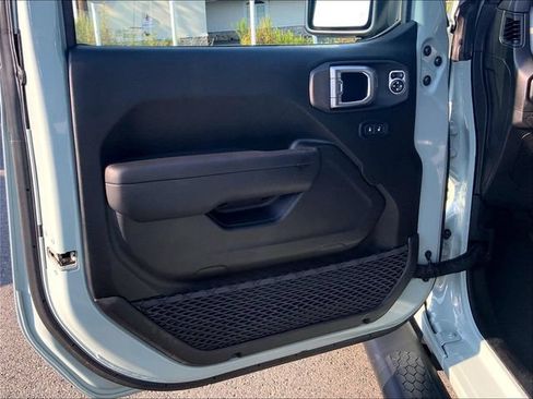 Used 2024 Jeep Wrangler Unlimited Sport AWD/4WD image 26