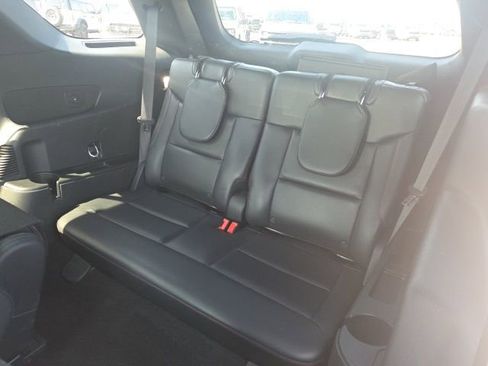 Used 2025 Ford Explorer ST AWD/4WD image 17
