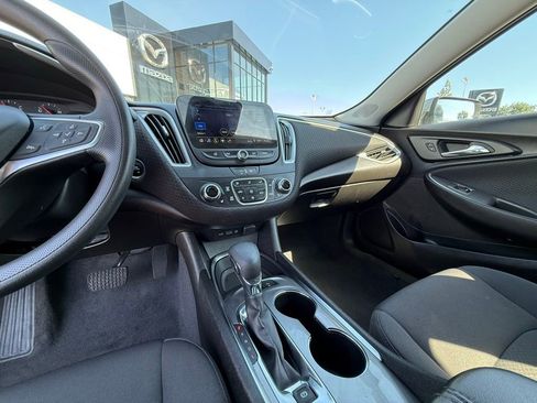Used 2024 Chevrolet Malibu LT FWD image 20