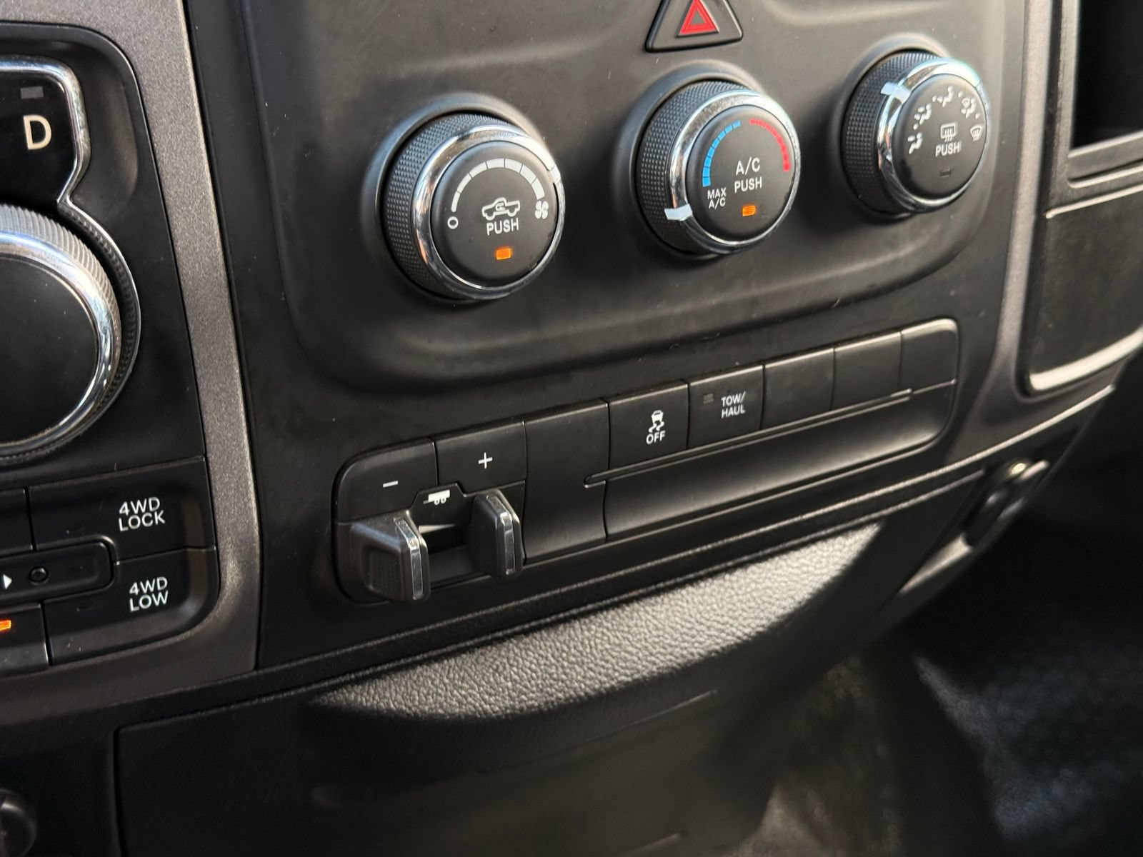 Used 2018 RAM 1500 Tradesman w/ Protection Group AWD/4WD image 37