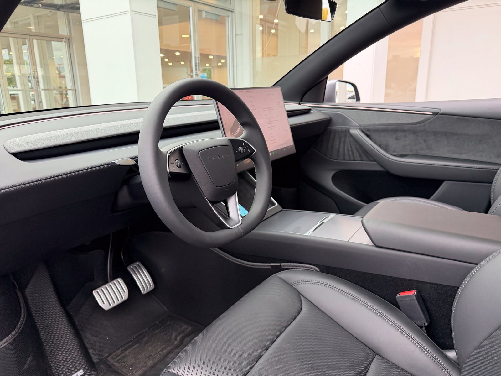 Used 2026 Tesla Model Y AWD image 13