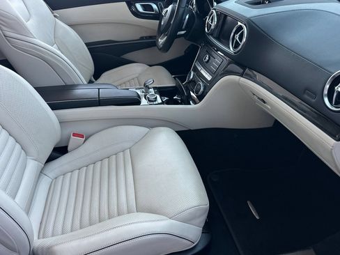 Used 2017 Mercedes-Benz SL 450 image 15