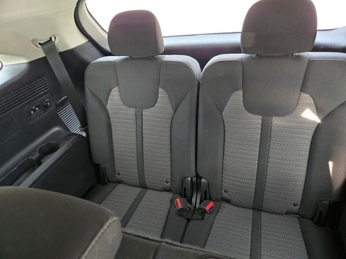 Used 2023 Kia Sorento LX FWD image 20