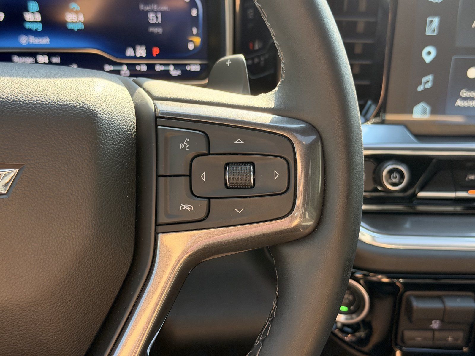 Used 2025 Chevrolet Silverado 1500 High Country w/ High Country Premium Package AWD/4WD image 20
