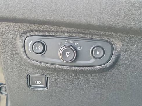 Certified 2023 GMC Terrain AT4 AWD/4WD image 24