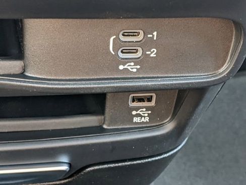 New 2026 Chrysler Pacifica Select image 26